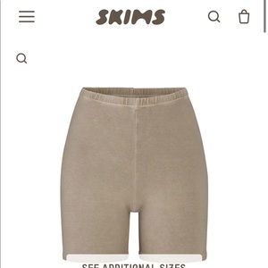 Skims biker shorts